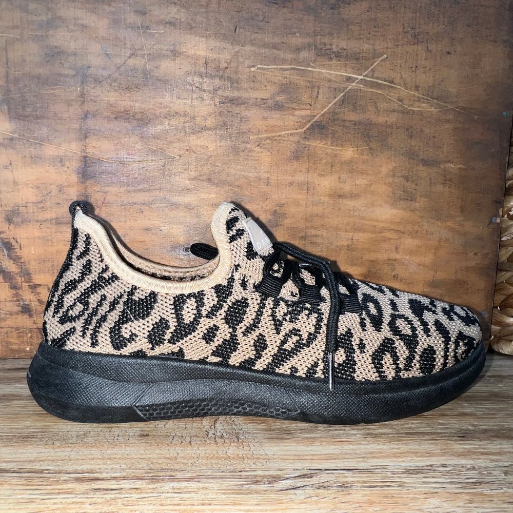 Danskin Sneakers, Ferocity Leopard Print, Size 8.5, Like New! - Picture 7 of 10